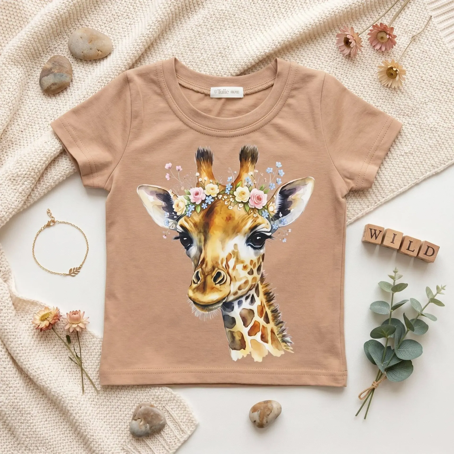 Girls T-shirt with giraffe and floral print – beige