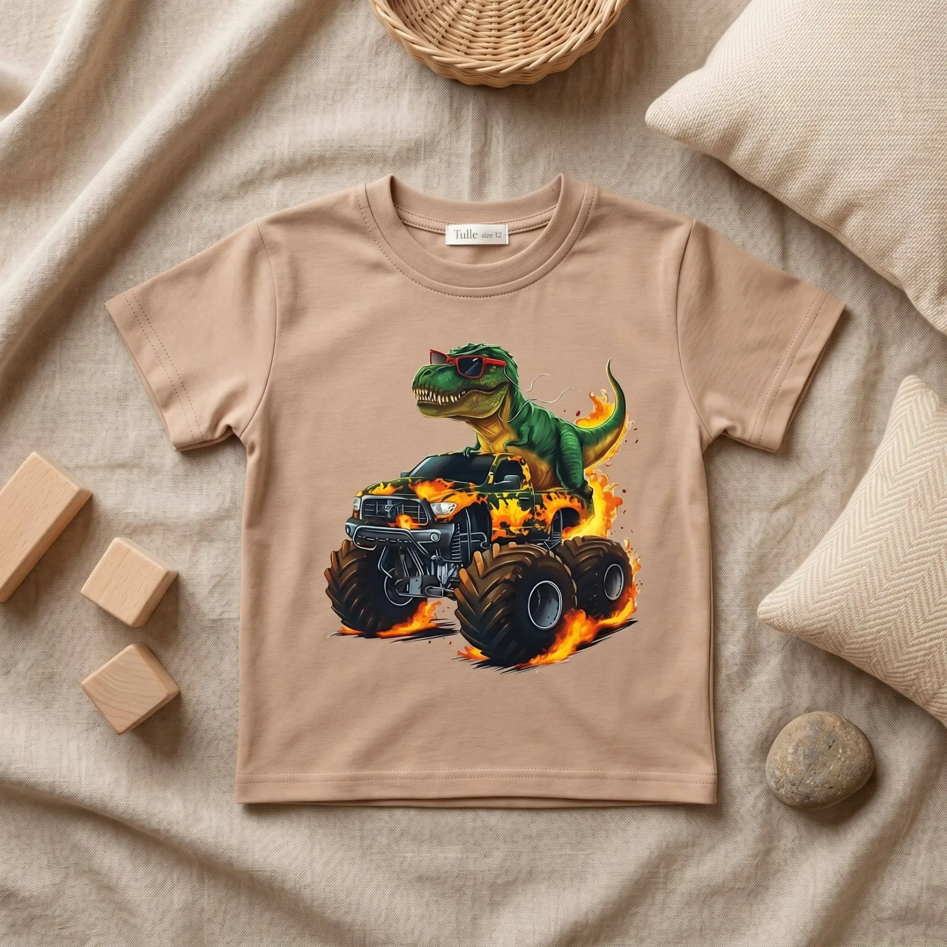Kinder T-shirt met dinosaurus en monstertruck – stoere print – beige